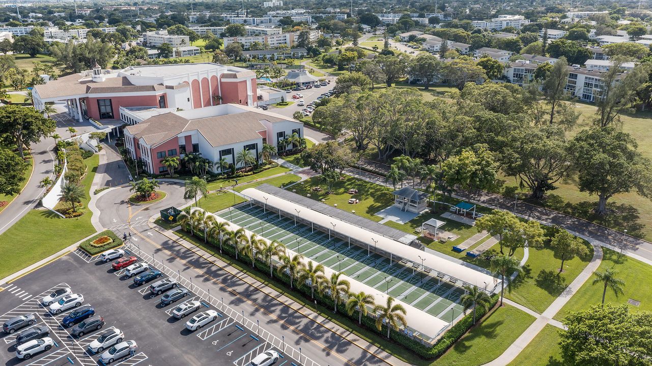 На продажу: $99,000 (1 спален, 1 ванн, 700 Квадратных фут)