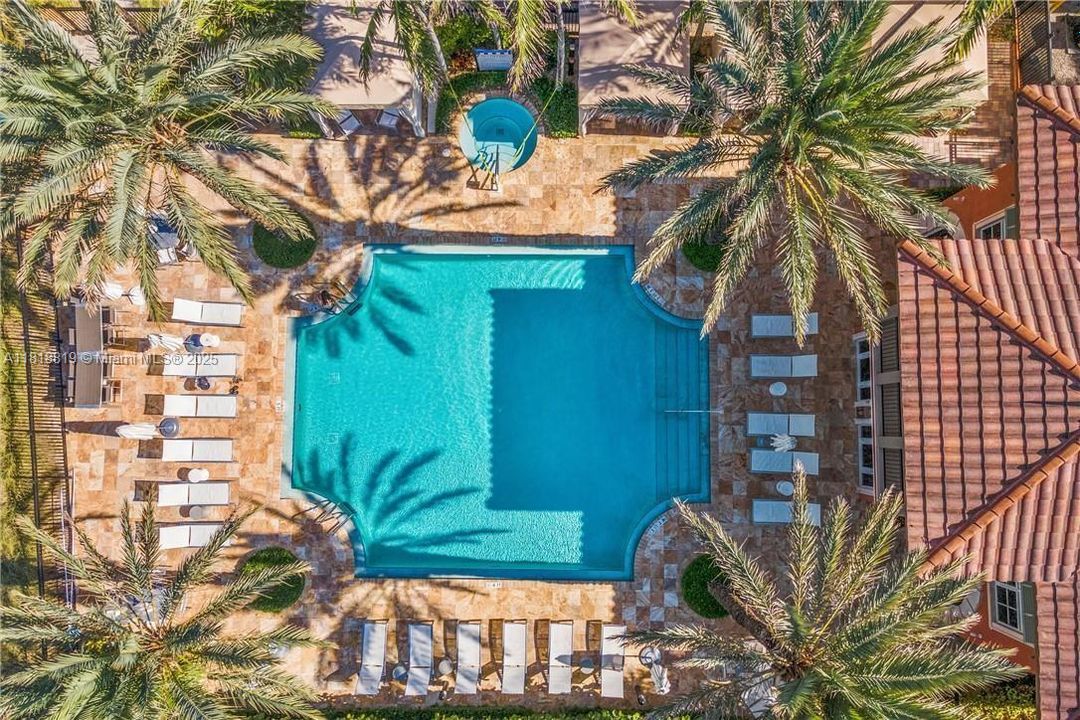 For Sale: $1,850,000 (2 beds, 2 baths, 1486 Square Feet)