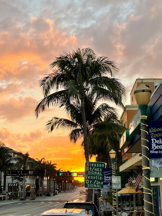 For Rent: $4,995 (2 beds, 2 baths, 1250 Square Feet)