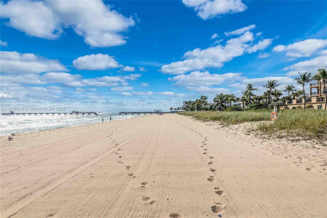 For Sale: $1,850,000 (2 beds, 2 baths, 1486 Square Feet)