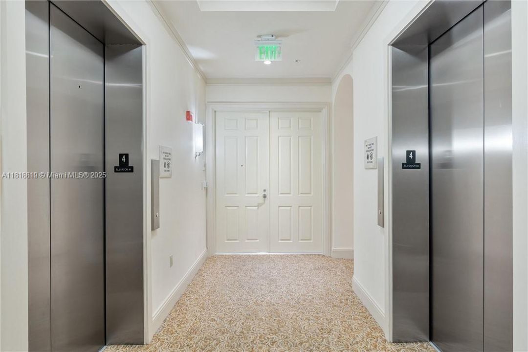 For Sale: $1,850,000 (2 beds, 2 baths, 1486 Square Feet)