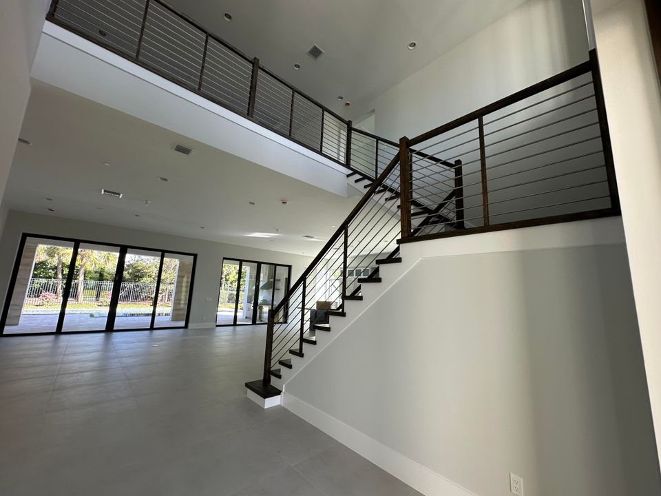 For Sale: $3,172,687 (5 beds, 6 baths, 6033 Square Feet)