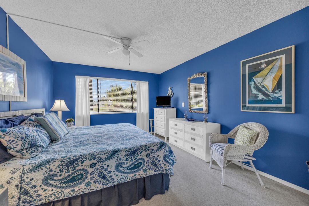 For Sale: $199,900 (1 beds, 1 baths, 678 Square Feet)