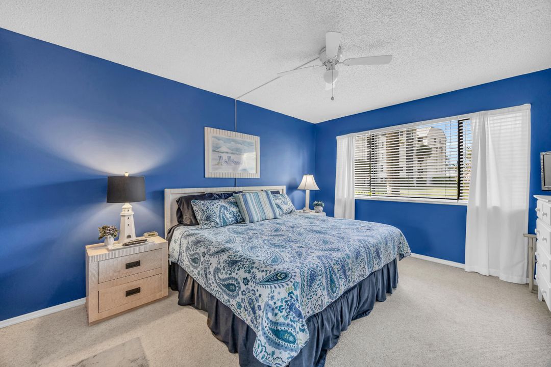 For Sale: $199,900 (1 beds, 1 baths, 678 Square Feet)