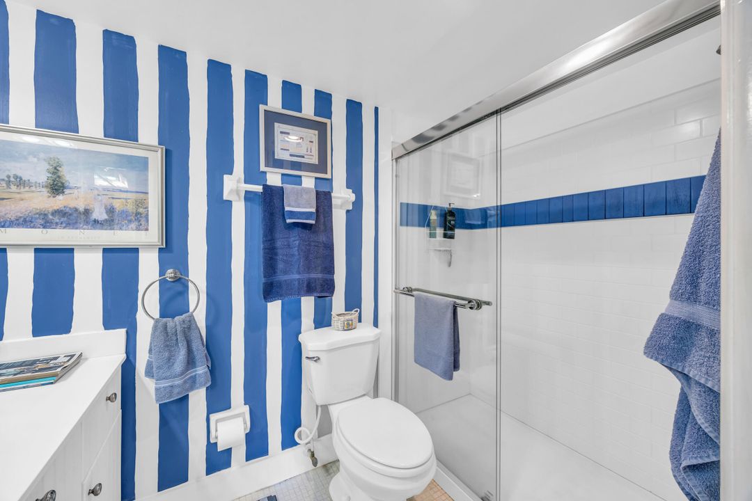 For Sale: $199,900 (1 beds, 1 baths, 678 Square Feet)