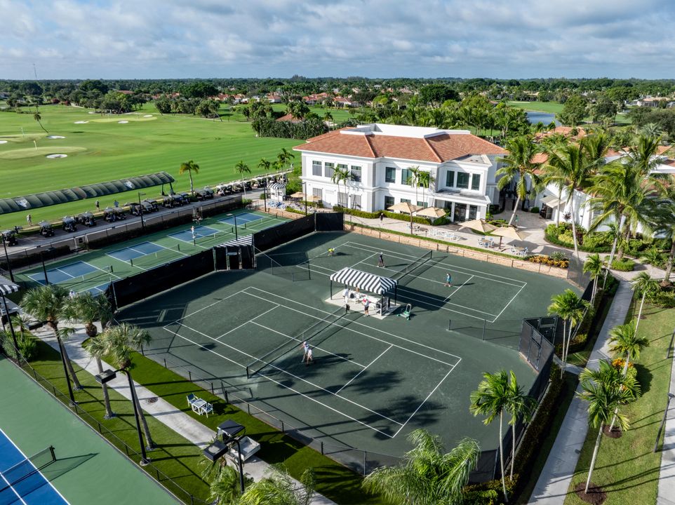 В аренду: $14,000 (3 спален, 3 ванн, 2793 Квадратных фут)