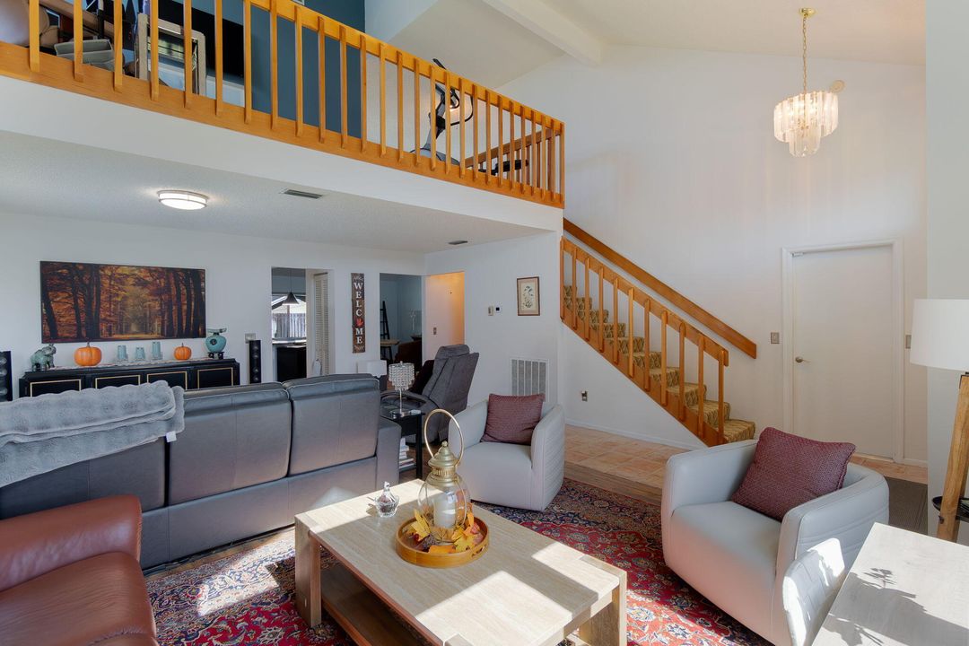 На продажу: $685,500 (4 спален, 2 ванн, 2180 Квадратных фут)