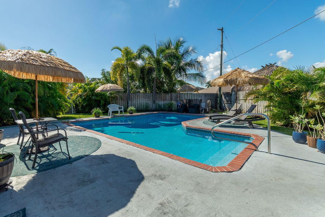 На продажу: $685,500 (4 спален, 2 ванн, 2180 Квадратных фут)