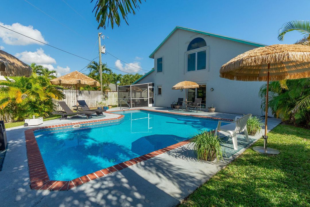 На продажу: $685,500 (4 спален, 2 ванн, 2180 Квадратных фут)