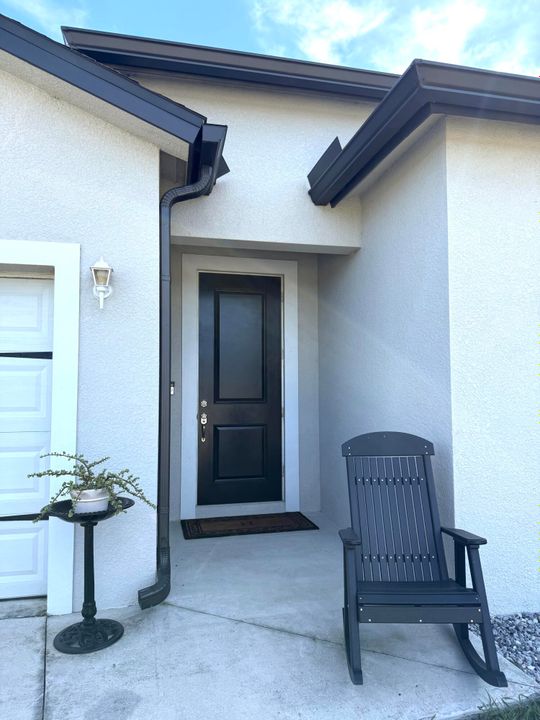 For Sale: $450,000 (3 beds, 2 baths, 1524 Square Feet)