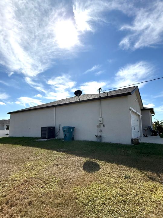 For Sale: $450,000 (3 beds, 2 baths, 1524 Square Feet)