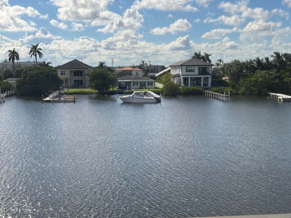 For Rent: $5,000 (2 beds, 2 baths, 1375 Square Feet)