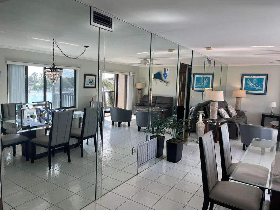 For Rent: $5,000 (2 beds, 2 baths, 1375 Square Feet)