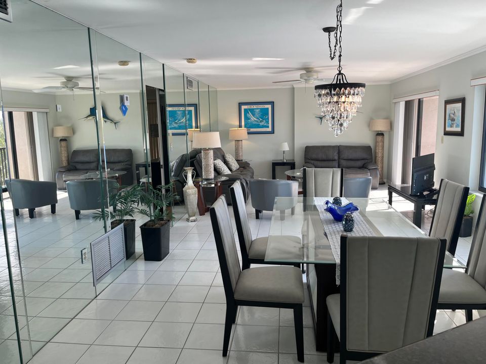 For Rent: $5,000 (2 beds, 2 baths, 1375 Square Feet)