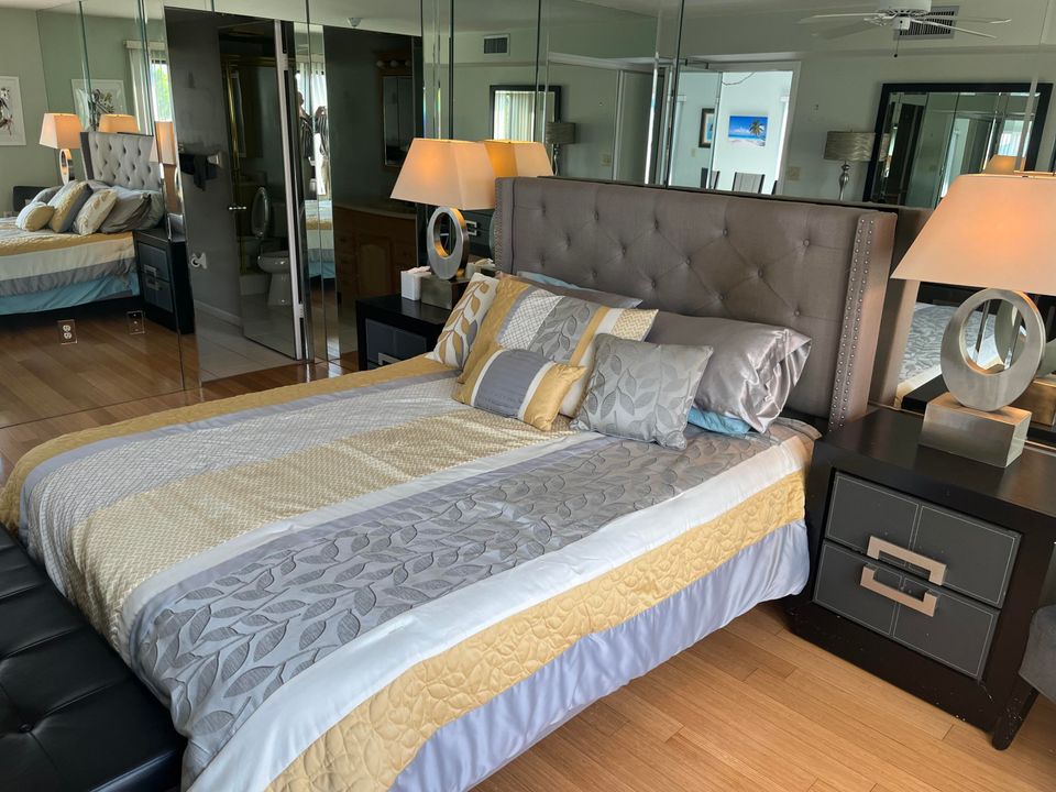 For Rent: $5,000 (2 beds, 2 baths, 1375 Square Feet)