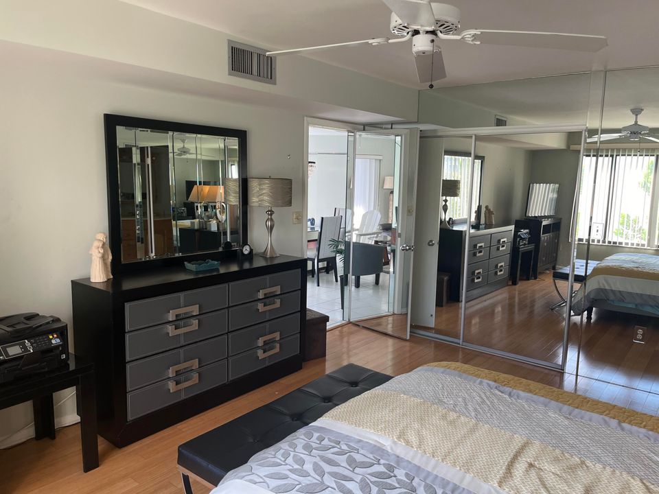 For Rent: $5,000 (2 beds, 2 baths, 1375 Square Feet)