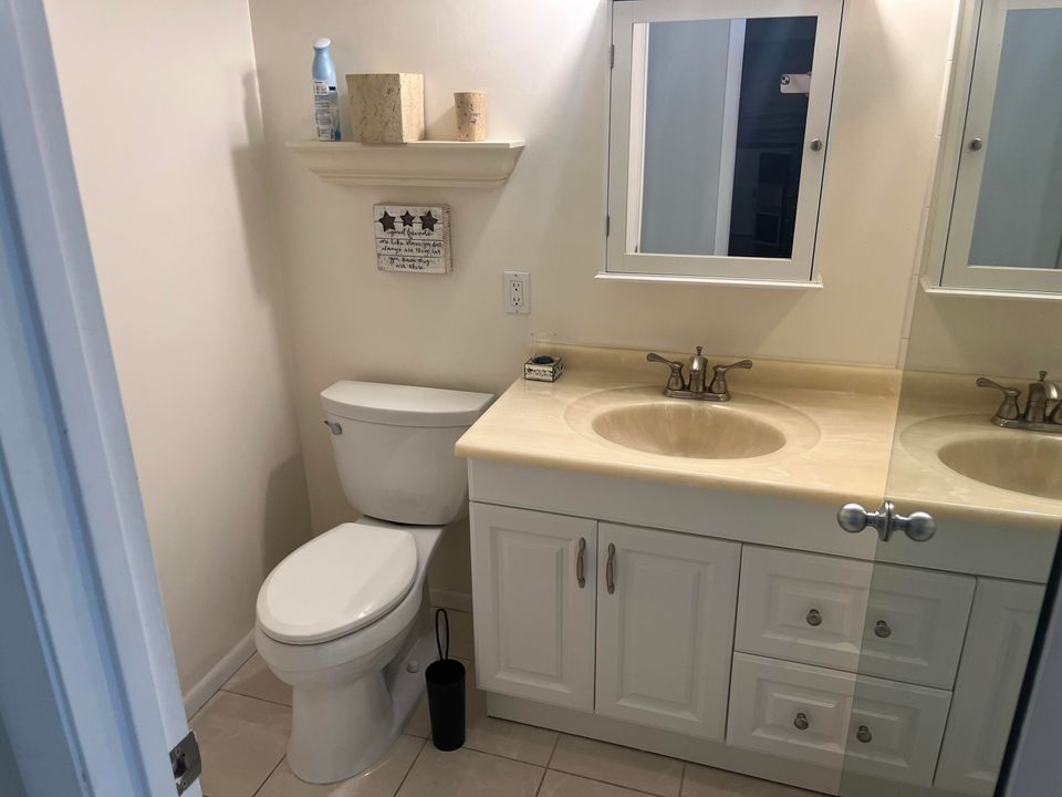 For Rent: $5,000 (2 beds, 2 baths, 1375 Square Feet)