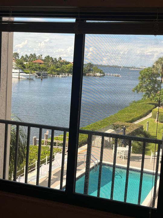 For Rent: $5,000 (2 beds, 2 baths, 1375 Square Feet)