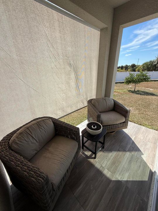 For Sale: $450,000 (3 beds, 2 baths, 1524 Square Feet)