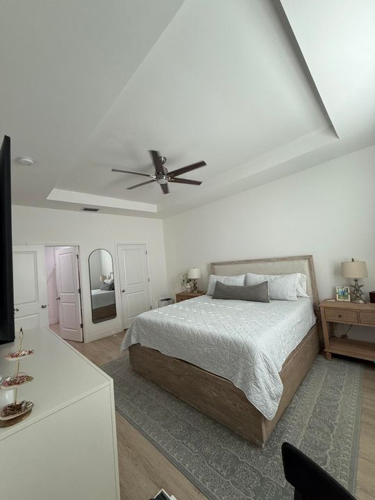 For Sale: $450,000 (3 beds, 2 baths, 1524 Square Feet)