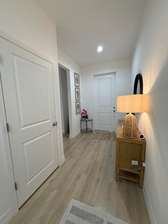 For Sale: $450,000 (3 beds, 2 baths, 1524 Square Feet)