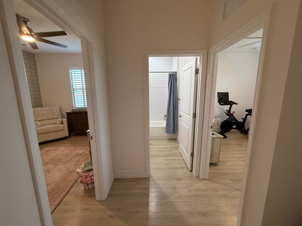 For Sale: $450,000 (3 beds, 2 baths, 1524 Square Feet)