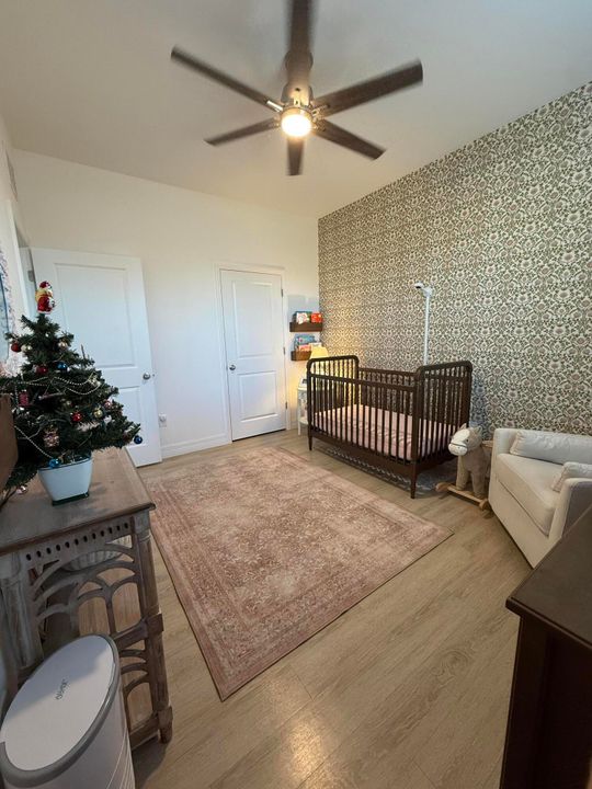 For Sale: $450,000 (3 beds, 2 baths, 1524 Square Feet)