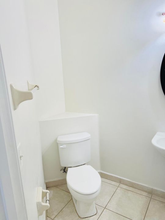 В аренду: $3,500 (3 спален, 2 ванн, 1784 Квадратных фут)