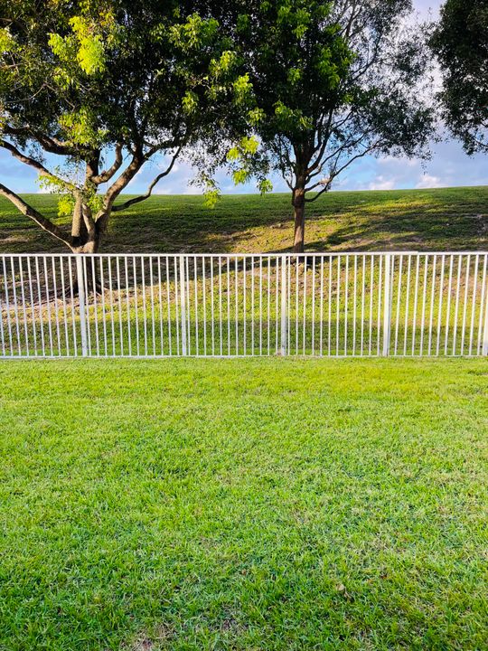 В аренду: $3,500 (3 спален, 2 ванн, 1784 Квадратных фут)