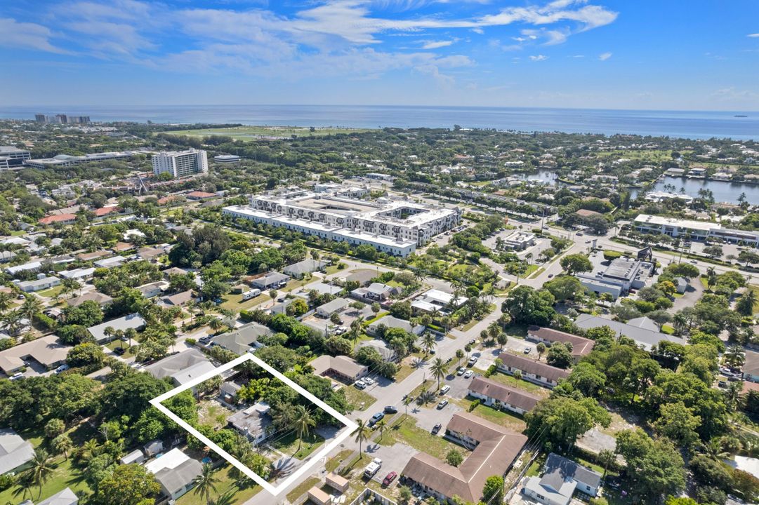 For Sale: $650,000 (0 beds, 0 baths, 1598 Square Feet)