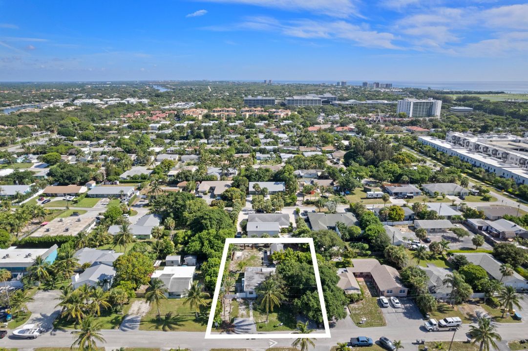 For Sale: $650,000 (0 beds, 0 baths, 1598 Square Feet)