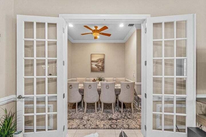 En Renta: $5,500 (4 camas, 3 baños, 3008 Pies cuadrados)