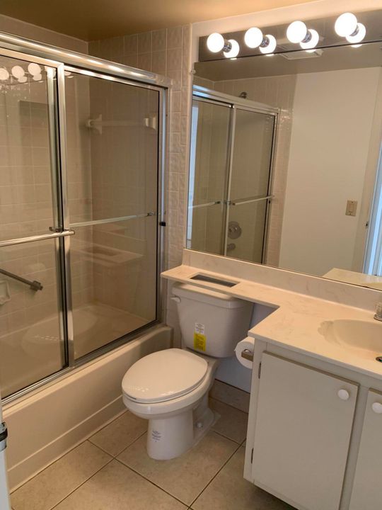 For Sale: $169,000 (2 beds, 2 baths, 1228 Square Feet)