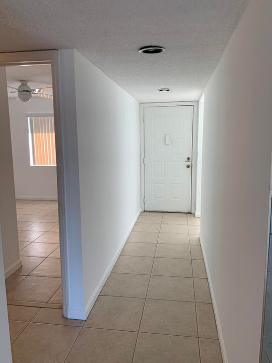 For Sale: $169,000 (2 beds, 2 baths, 1228 Square Feet)