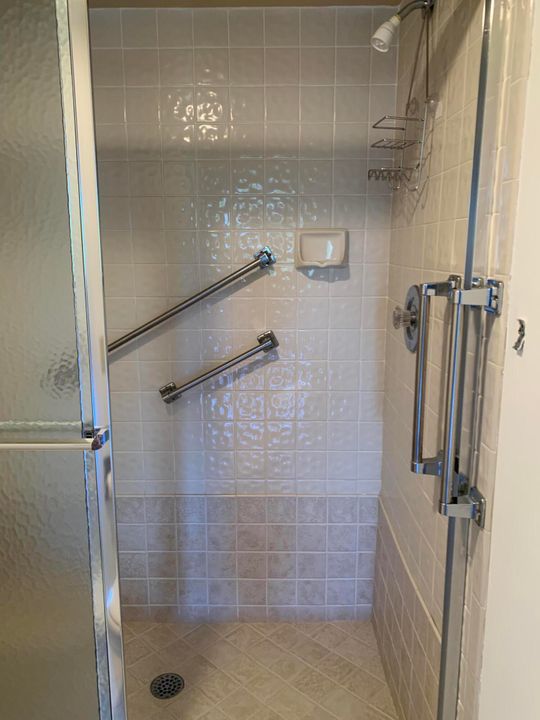 For Sale: $169,000 (2 beds, 2 baths, 1228 Square Feet)