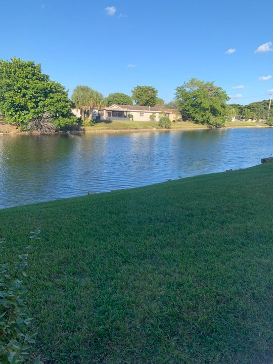 For Sale: $169,000 (2 beds, 2 baths, 1228 Square Feet)