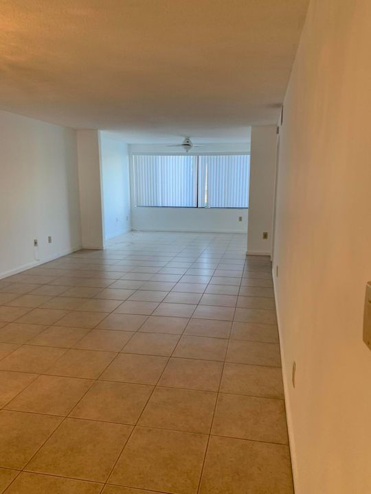 For Sale: $169,000 (2 beds, 2 baths, 1228 Square Feet)