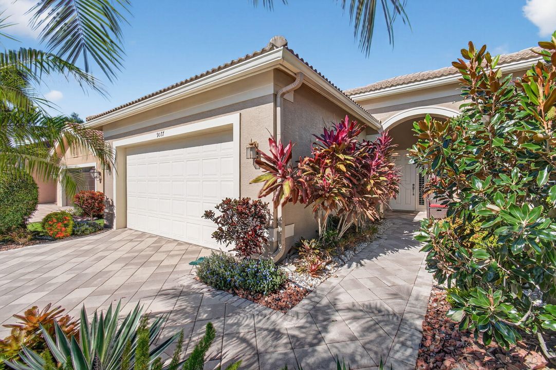 For Sale: $710,000 (3 beds, 2 baths, 2019 Square Feet)