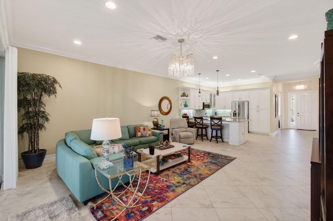 For Sale: $710,000 (3 beds, 2 baths, 2019 Square Feet)