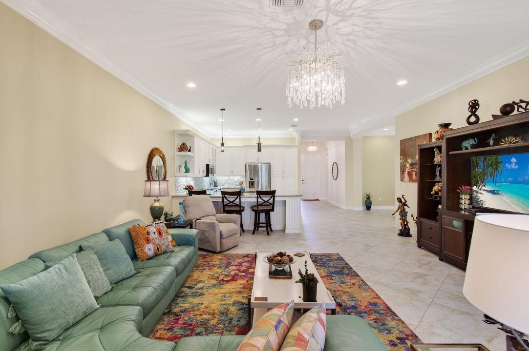 For Sale: $710,000 (3 beds, 2 baths, 2019 Square Feet)