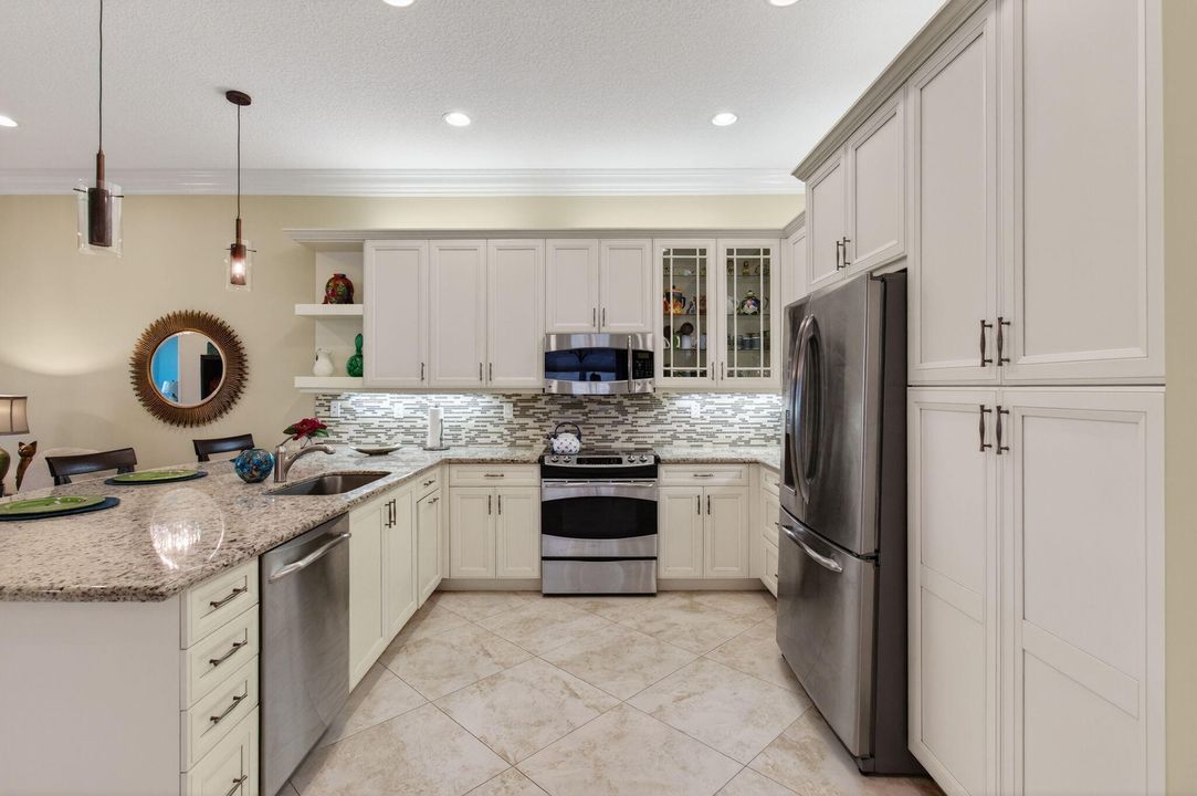 For Sale: $710,000 (3 beds, 2 baths, 2019 Square Feet)