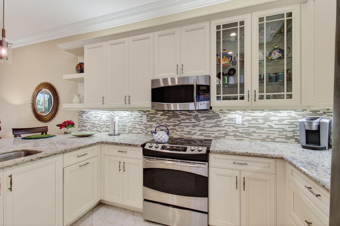 For Sale: $710,000 (3 beds, 2 baths, 2019 Square Feet)