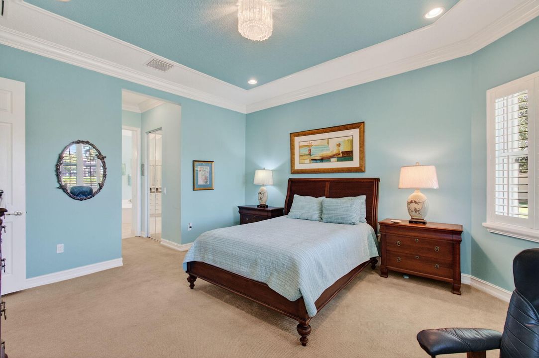 For Sale: $710,000 (3 beds, 2 baths, 2019 Square Feet)