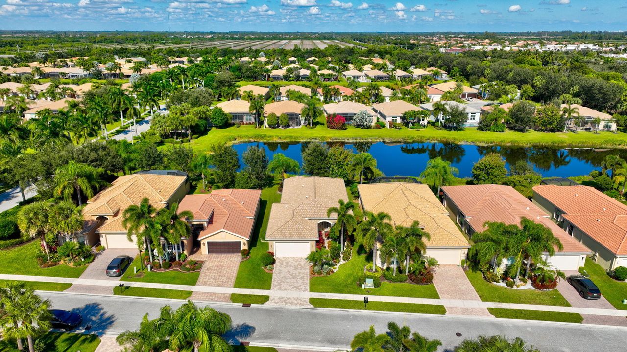 For Sale: $710,000 (3 beds, 2 baths, 2019 Square Feet)