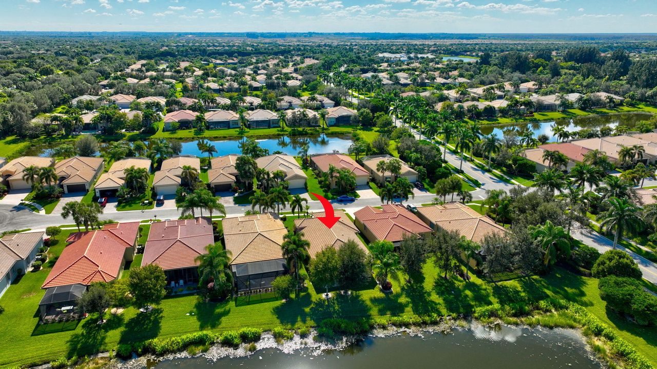 For Sale: $710,000 (3 beds, 2 baths, 2019 Square Feet)