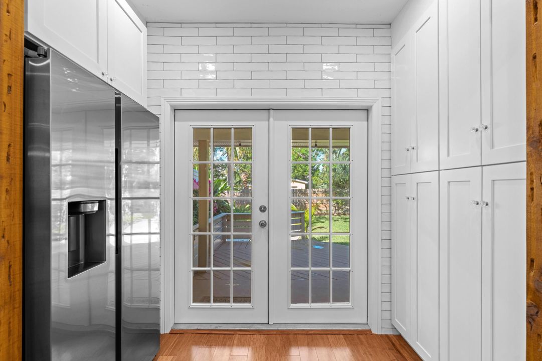 For Sale: $1,195,000 (4 beds, 4 baths, 2013 Square Feet)