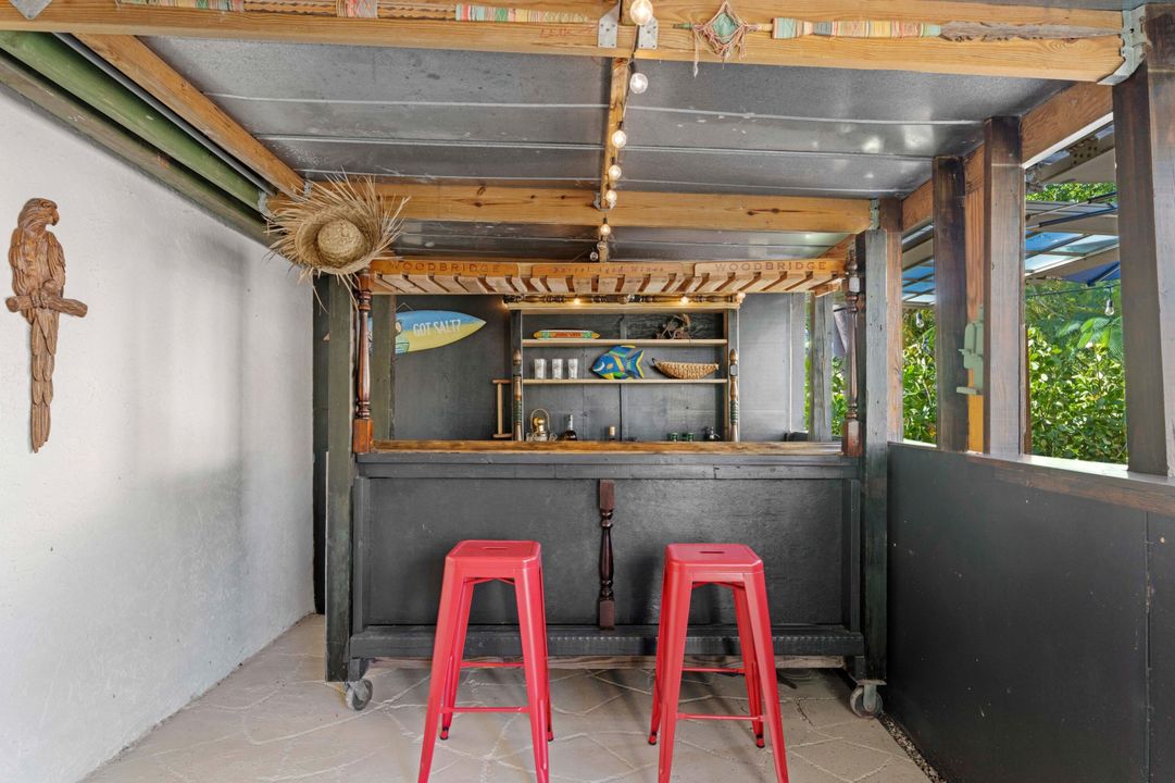 For Sale: $1,195,000 (4 beds, 4 baths, 2013 Square Feet)