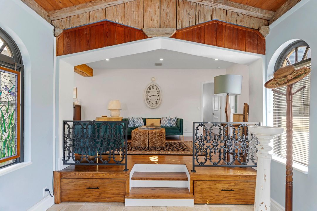 For Sale: $1,195,000 (4 beds, 4 baths, 2013 Square Feet)