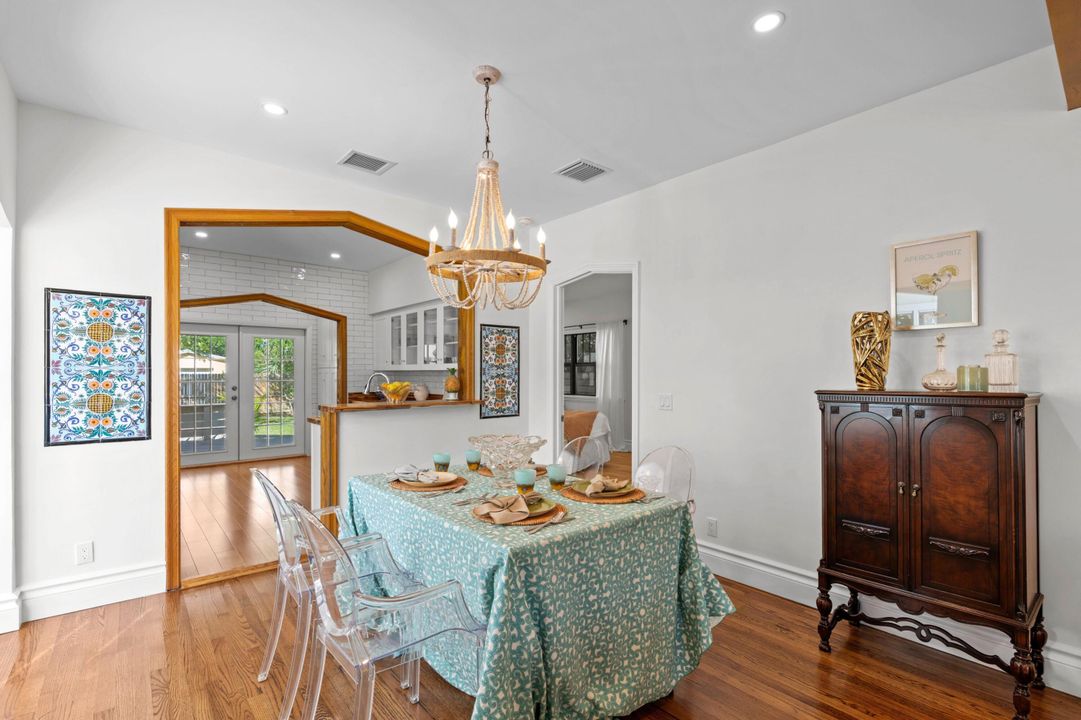 For Sale: $1,195,000 (4 beds, 4 baths, 2013 Square Feet)