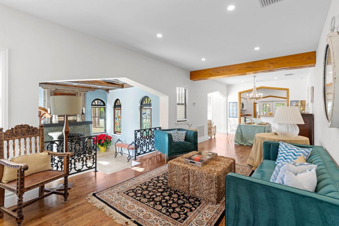 For Sale: $1,195,000 (4 beds, 4 baths, 2013 Square Feet)